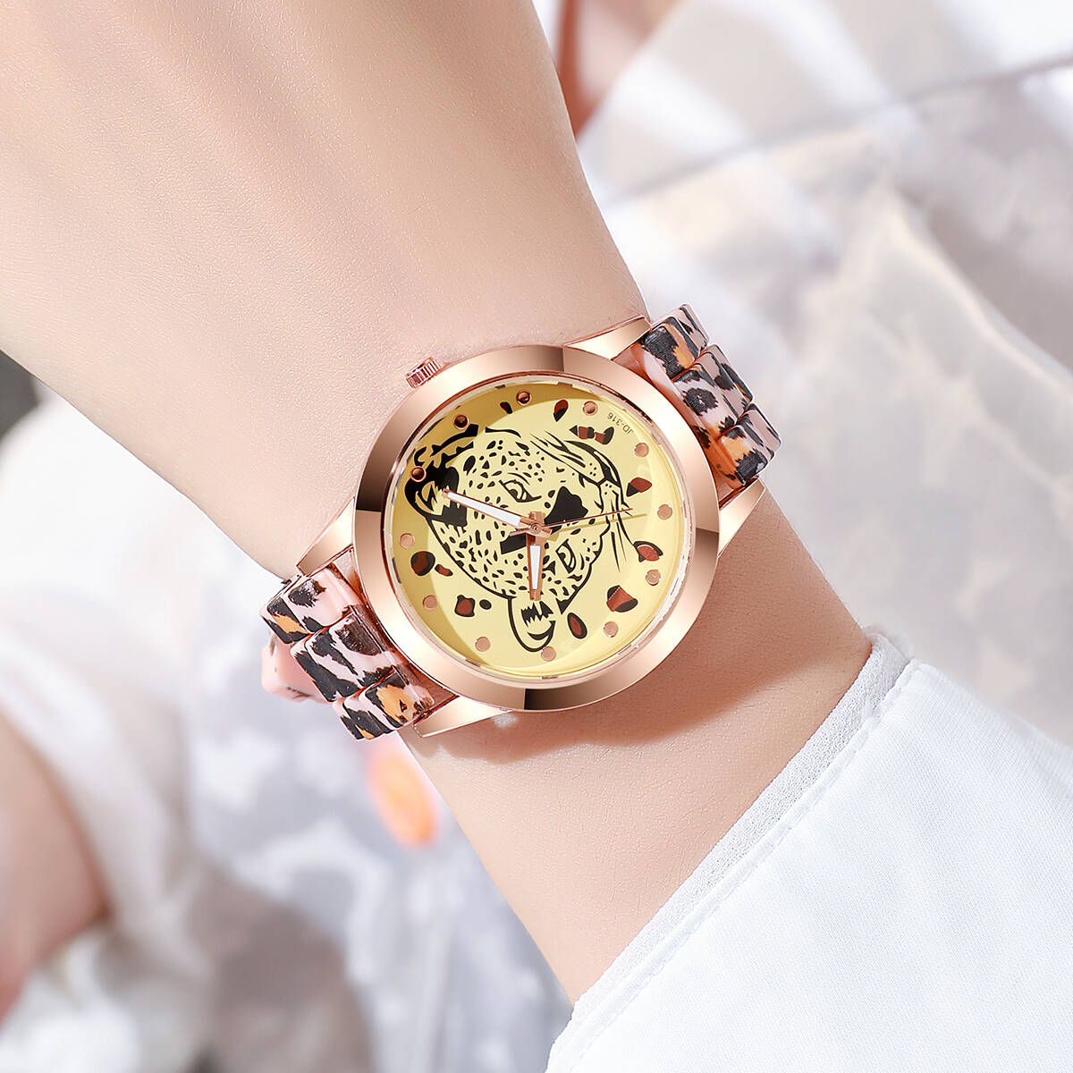 2 Stück/Set modische Damenuhre – Silicone Band Women Bewertung und Preis