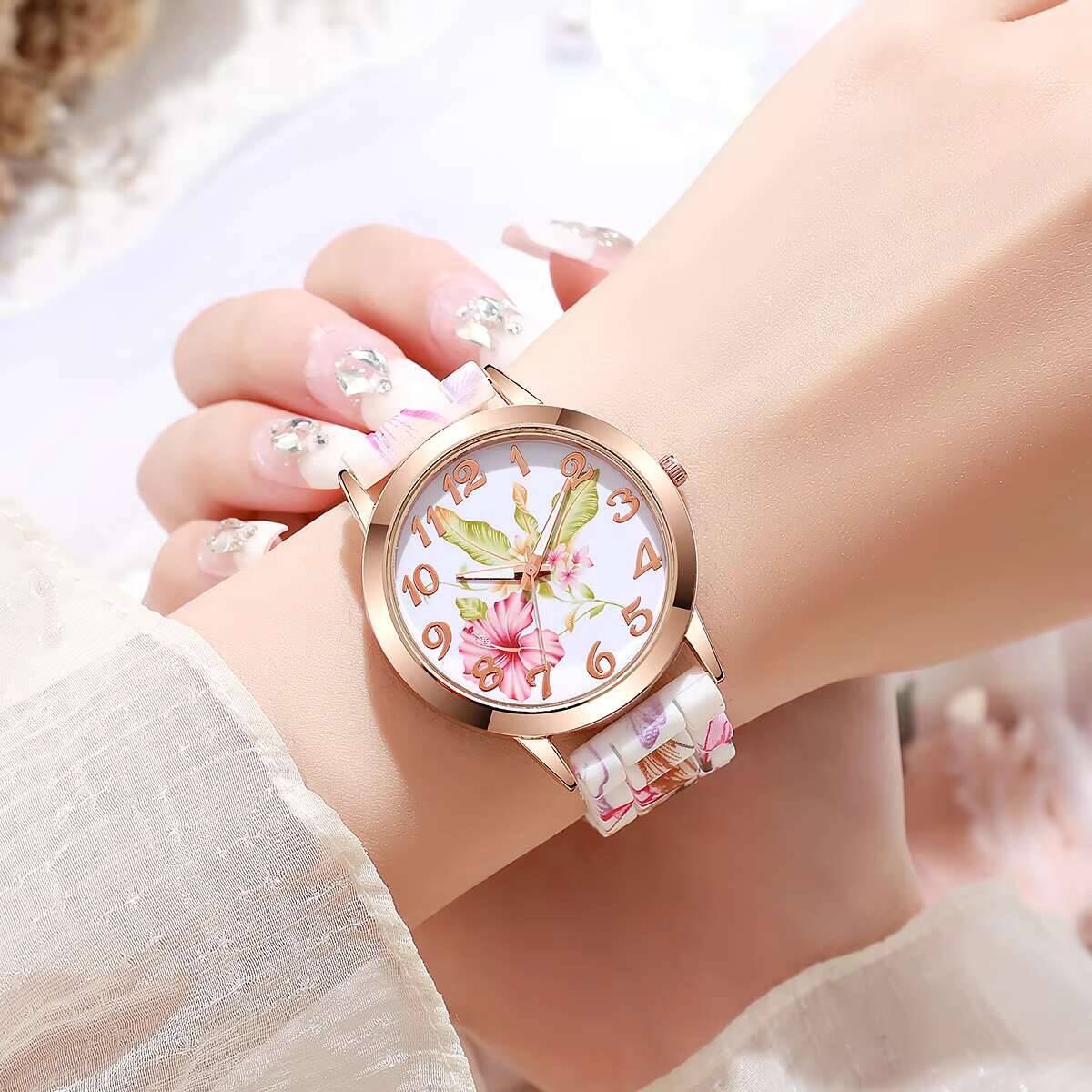 2PCS Mode Blumenmuster Damenuh – Silicone Band Women Bewertung und Preis